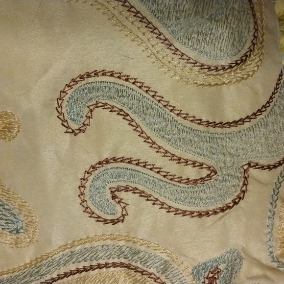 💕HP💕ACCESSORY PILLOW AND SHAM SET - Picture 7 of 7